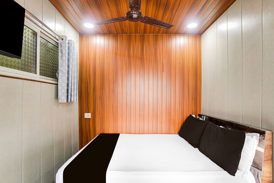 Super Hotel O Ulhasnagar Railway Junction Formerly Garden Inn, Mumbai- Kalyan-Bhiwandi- Badalapur, Mumbai
