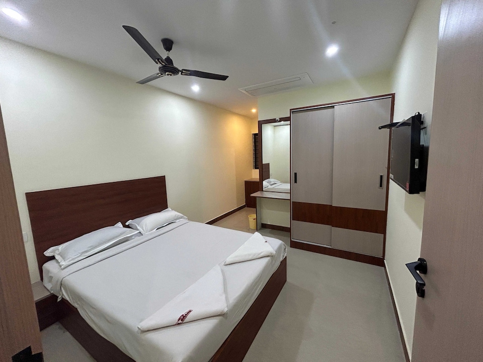 Hotel O U.G. Grand, Nagarbhavi Bangalore, Bangalore