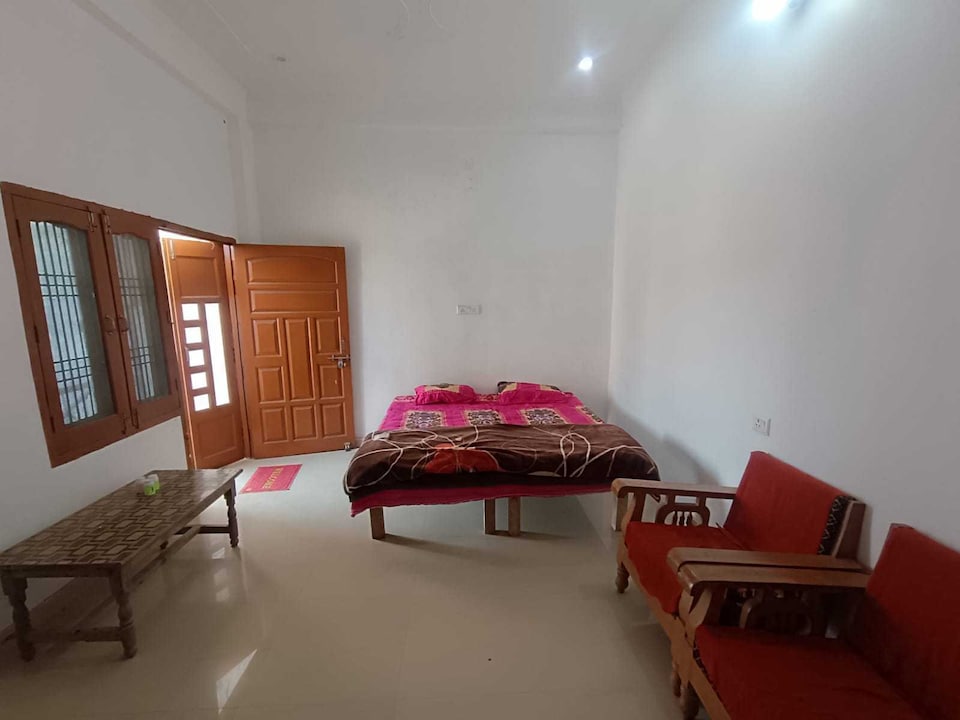 OYO Home Laxmi Guest Homestay, Ayodhya, Ayodhya