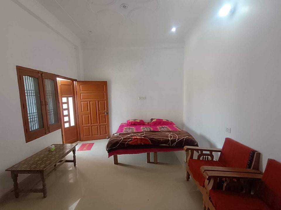 OYO Home Laxmi Guest Homestay, Ayodhya, Ayodhya