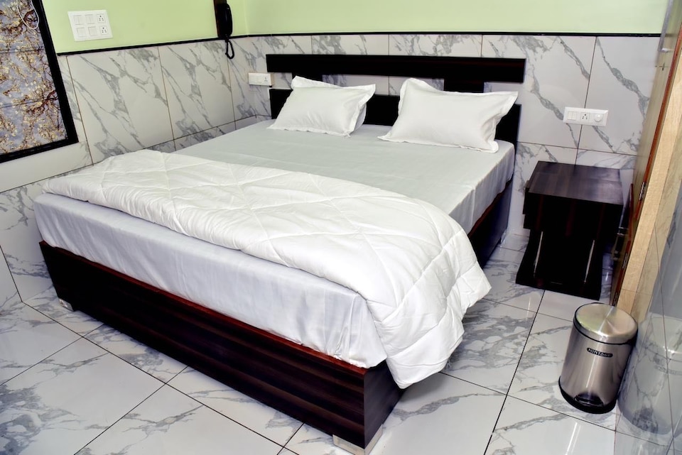 SPOT ON YADAV GUEST HOUSE, Mansarovar, Jaipur