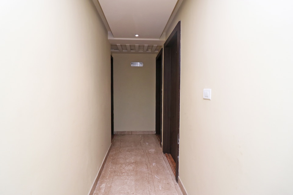 OYO Hotel Platinum Inn, High Court Allahabad, Prayagraj