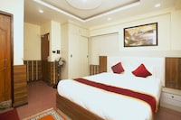 Capital O 812 Hotel Palazzo