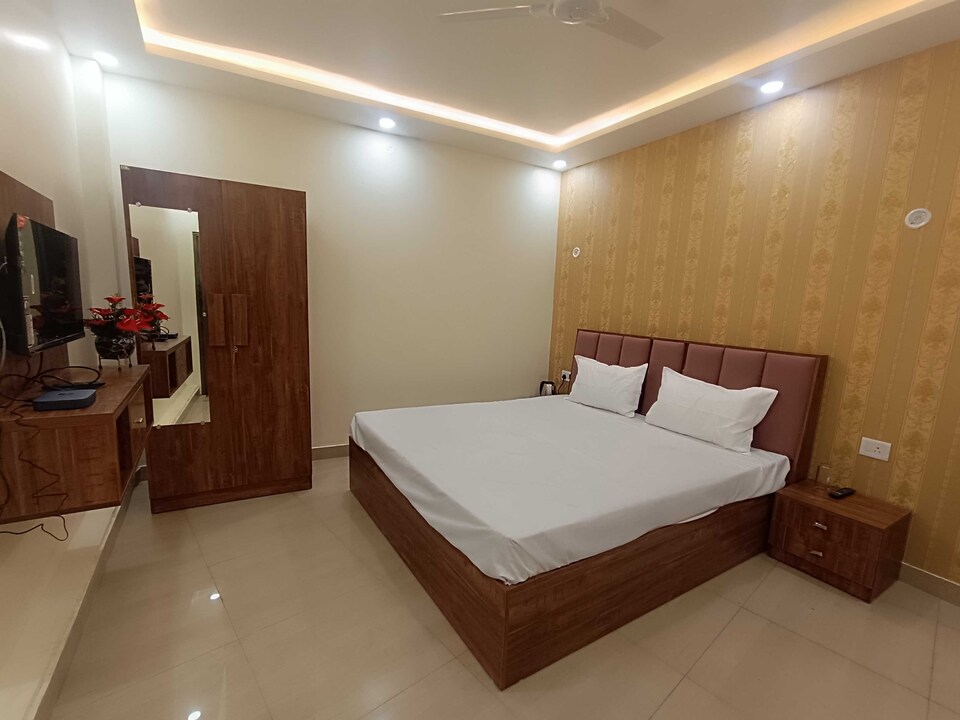 OYO 823139 HOTEL SIYA BIHARI, Ayodhya, Ayodhya