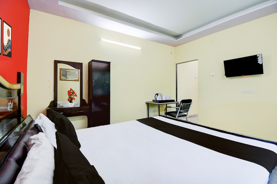  Hotel O DIET College Sasaram Formerly Maurya Banquet Hall, Sasaram, Sasaram