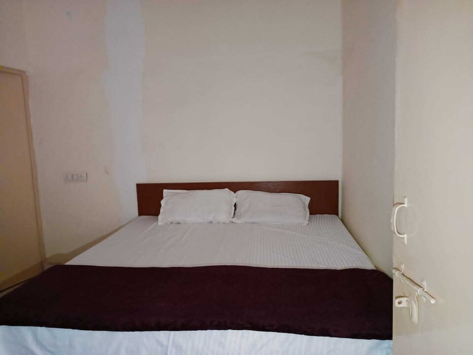OYO 823165 JSB Guest House, Meerut, Meerut