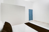 OYO 823207 KRISHNA GUEST HOUSE