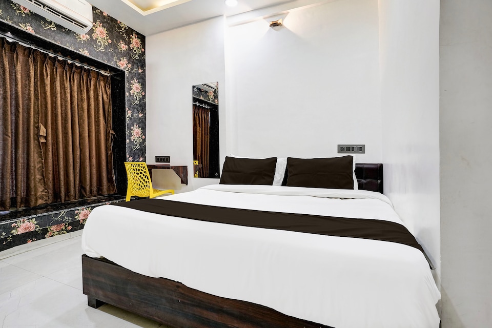 Hotel O The Regal Inn, Nashik, Nashik