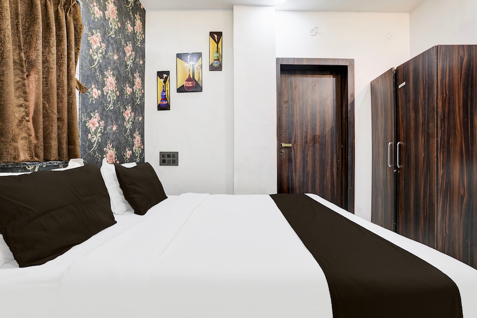 Hotel O The Regal Inn, Nashik, Nashik