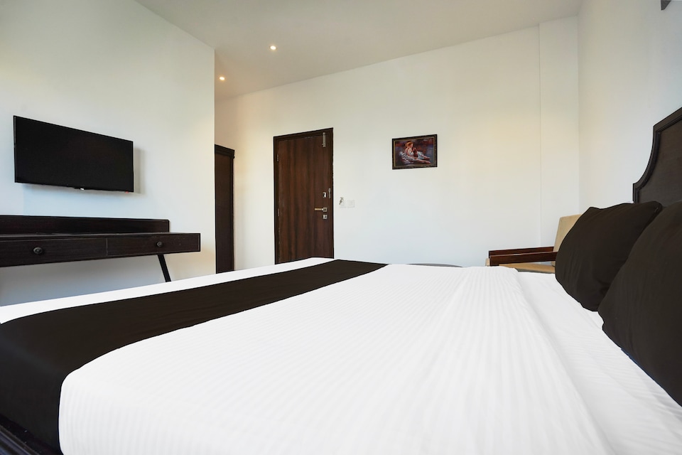 Super Townhouse Central Bazar Road Ramdaspeth, Dharampeth Nagpur, Nagpur