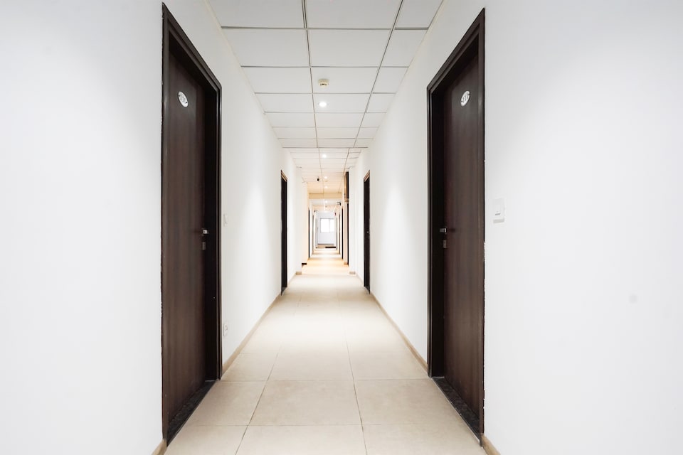 Super Townhouse Central Bazar Road Ramdaspeth, Dharampeth Nagpur, Nagpur