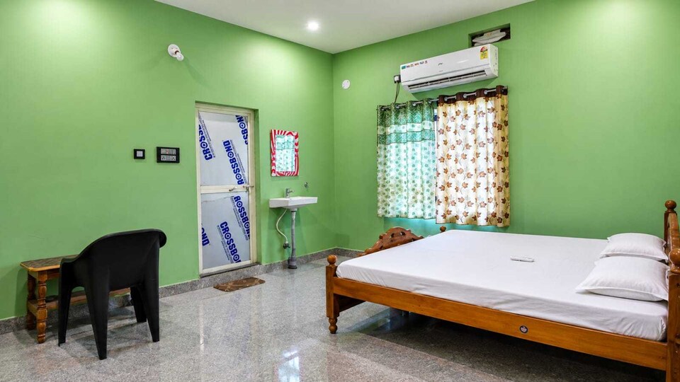 Hotel O Kunika Guest House, Bhadrak, Bhadrak