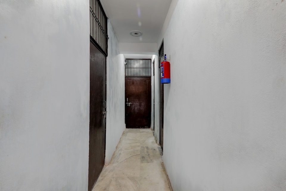 Hotel O Mountain dreamers lodge hotel, Vikas Nagar Lucknow, Lucknow
