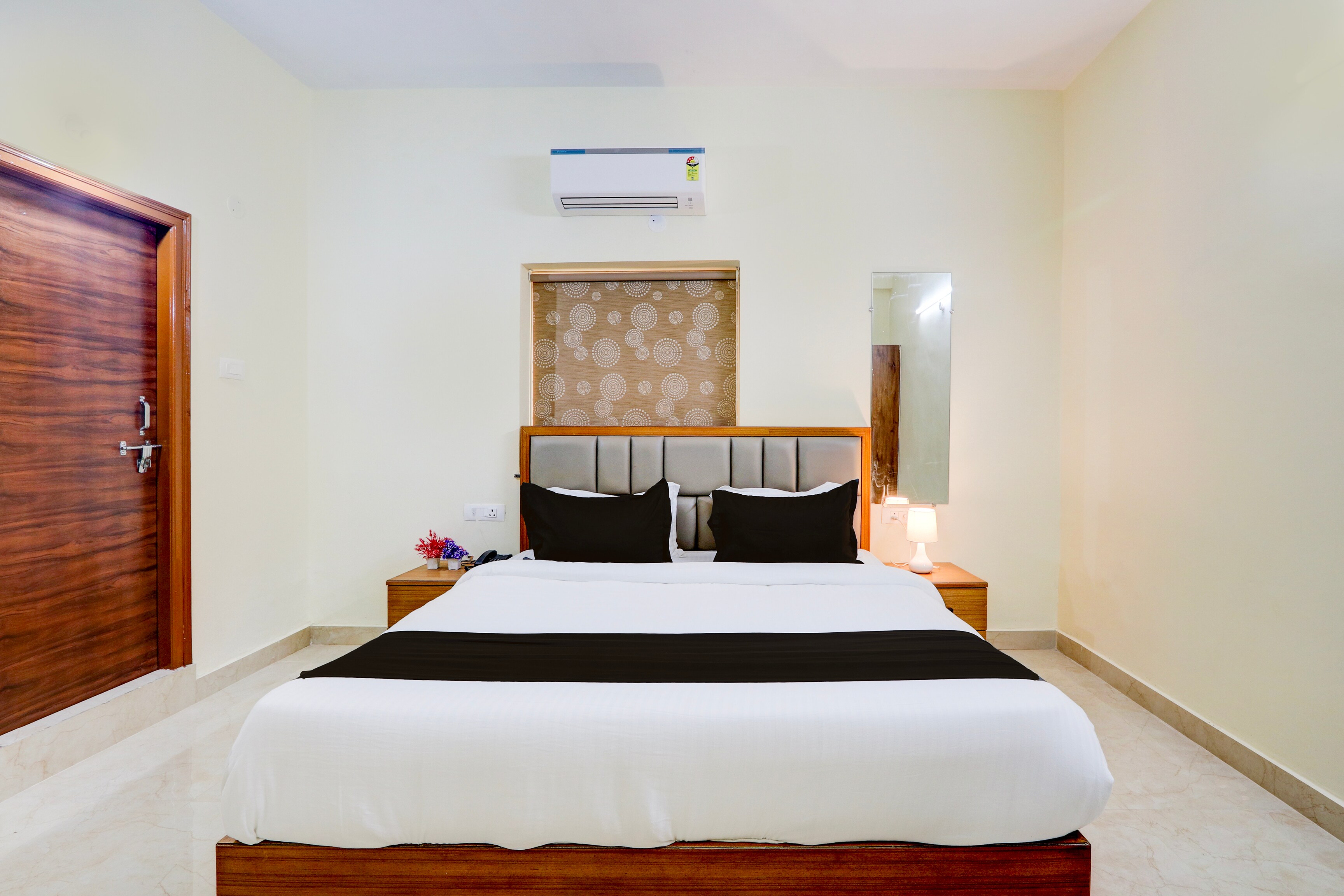 Townhouse Hotels in Forum Mall, Hyderabad Starting ₹912 Upto 72 OFF on 39 Forum Mall