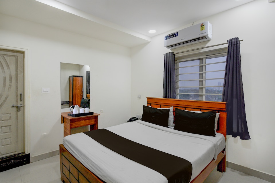 Super Hotel O by OYO JVP Hotels, Madhapur, Hyderabad