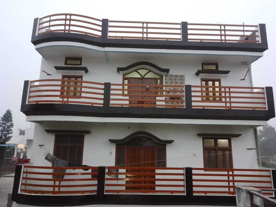 Hotel O Home KD Group Homestay, Ayodhya, Ayodhya