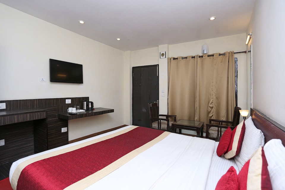 OYO 1815 Hotel Relax Inn, Highcourt Nainital, Nainital