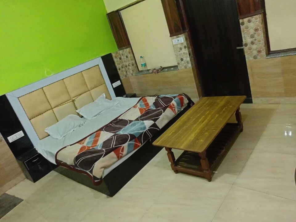 OYO 823447 Hotel Green Valley, Rohtak, Rohtak