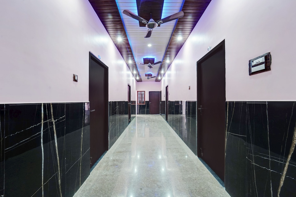 OYO 823486 Shubhdeep Banquet And Hotel, Nabinagar, Nabinagar
