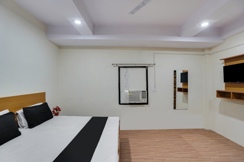 Hotel O Lotus Inn, Anand Vihar Delhi, Delhi