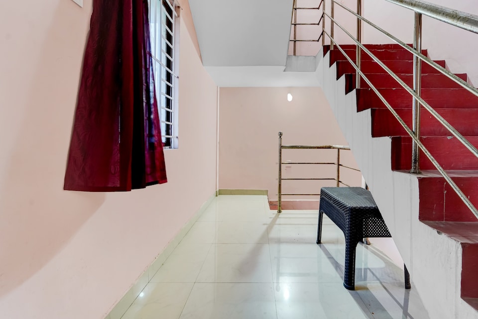 Hotel O Arudhra Inn Lodge, Tirchy Road Coimbatore, Coimbatore