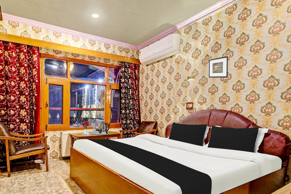 Hotel O Residency Road Srinagar, Rajbagh, Srinagar