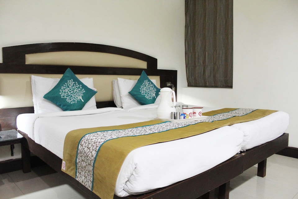 OYO 1818 Hotel Central, Rajpur Road Dehradun, Dehradun