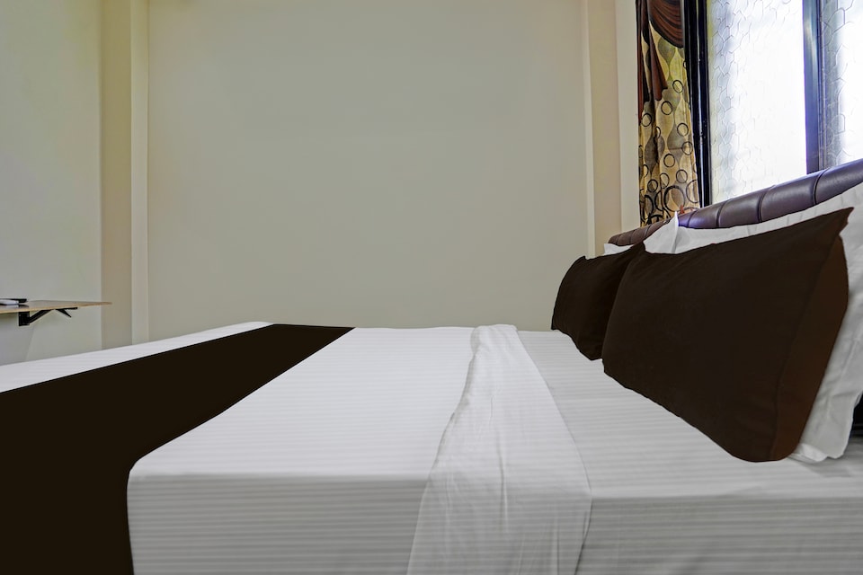 Super Hotel O CRPF Crossway Formerly V7 Inn Service Apartment, Hingna Road Nagpur, Nagpur