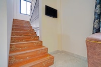 Super Hotel O CRPF Crossway Formerly V7 Inn Service Apartment