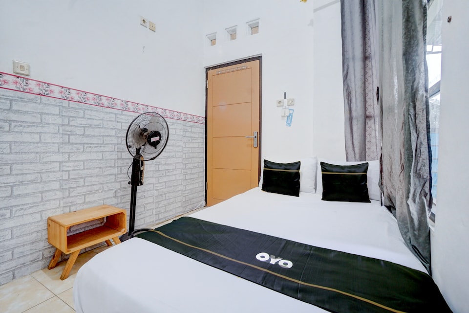 Hotel O Ita Homestay Syariah, Gedangan Sidoarjo, Sidoarjo