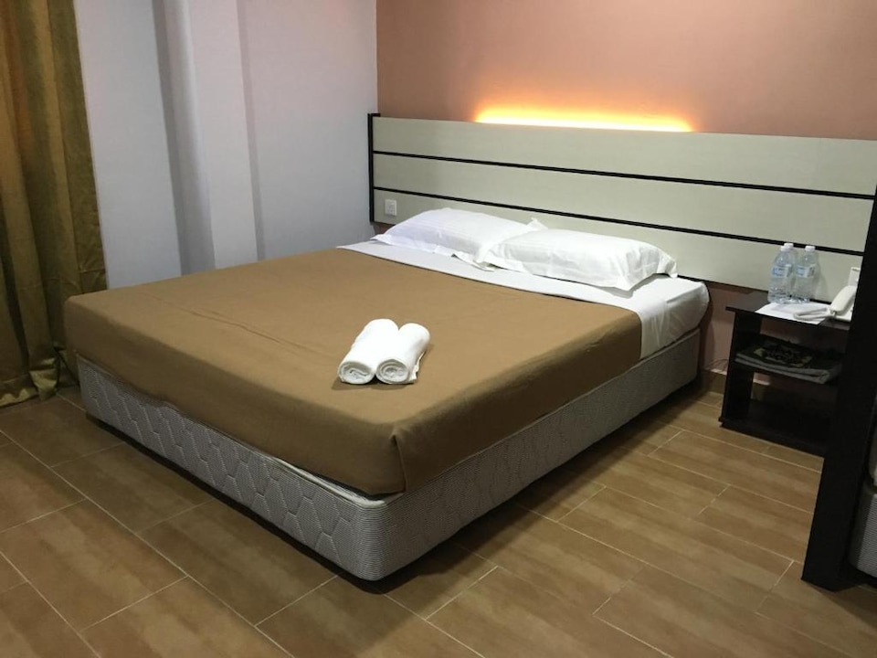 OYO 90947 Grand Business Hotel, Terengganu Terengganu, Kuala-Terengganu