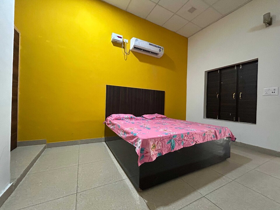 OYO 823670 Park's Hotel, Aonla, Aonla