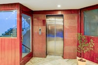 Townhouse Oak Clock Tower Formerly Hotel Ambassador