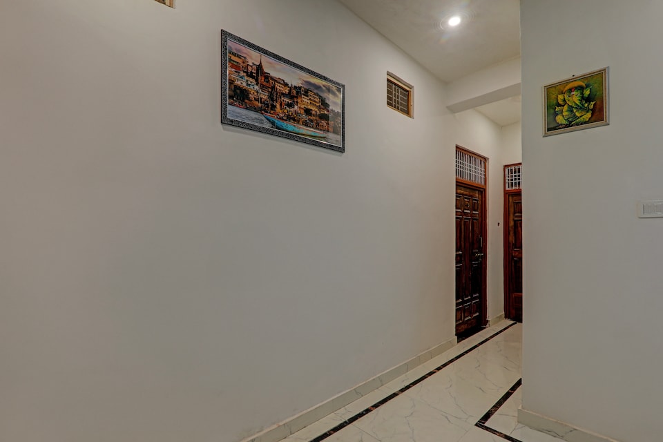 Hotel O Royaal Palace, Sigra, Varanasi