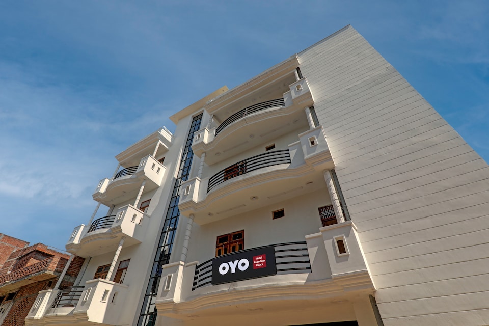 Hotel O Royaal Palace, Sigra, Varanasi