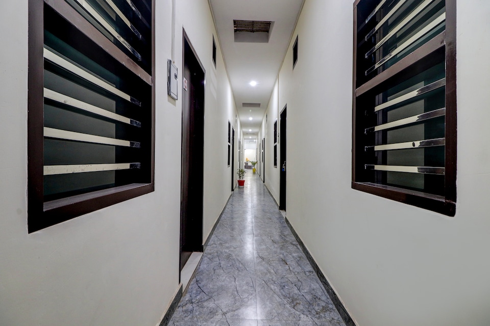 Hotel O Shri Ved, Manesar, Manesar