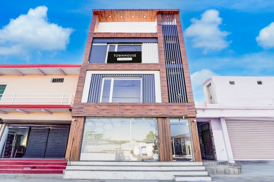 Townhouse Govardhan, Govardhan, Govardhan