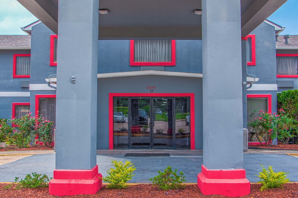 OYO Townhouse Donaldsonville - Gonzale, C70737, Donaldsonville LA