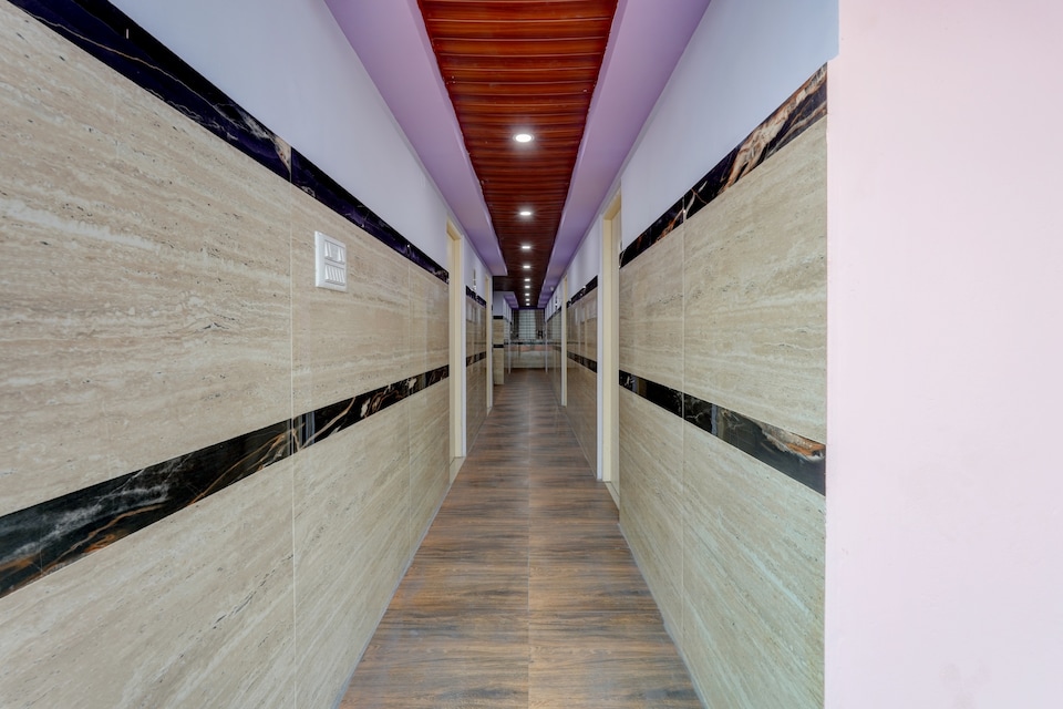  Hotel O Royal Suites, Peenya Bangalore-II, Bangalore