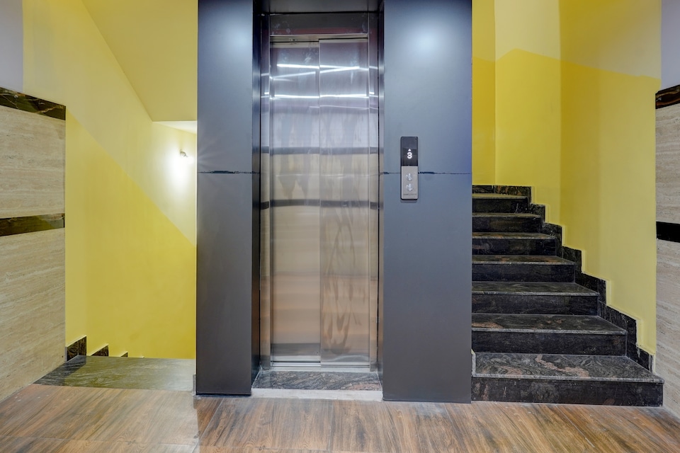  Hotel O Royal Suites, Peenya Bangalore-II, Bangalore