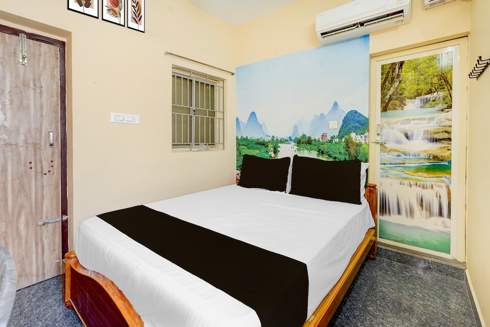 Super Hotel O Karanodai Formerly Sri Vari Rooms, Madhavaram, Chennai