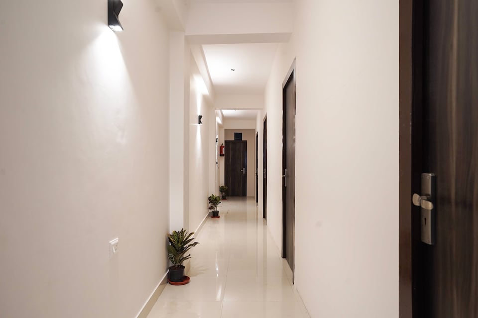 OYO 823915 RK complex, Ghaziabad City, Ghaziabad