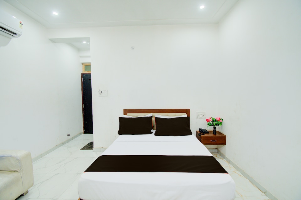 Hotel O Balaji Paradise, Sikar Road Jaipur, Jaipur