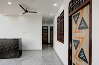 OYO 823935 Hotel Awadh Inn