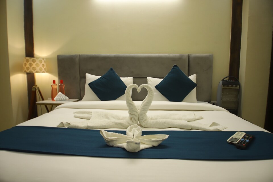 OYO Staycation Inn , Golf Course Road, Gurgaon