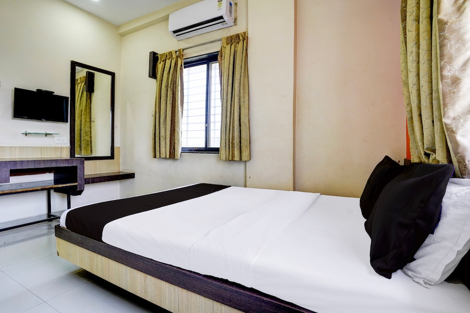 Hotel O Shangrila's Hotel Sai Chandra, Shirdi, Shirdi