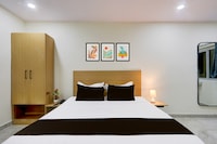 Super Townhouse Kukatpally Formerly SV Royal