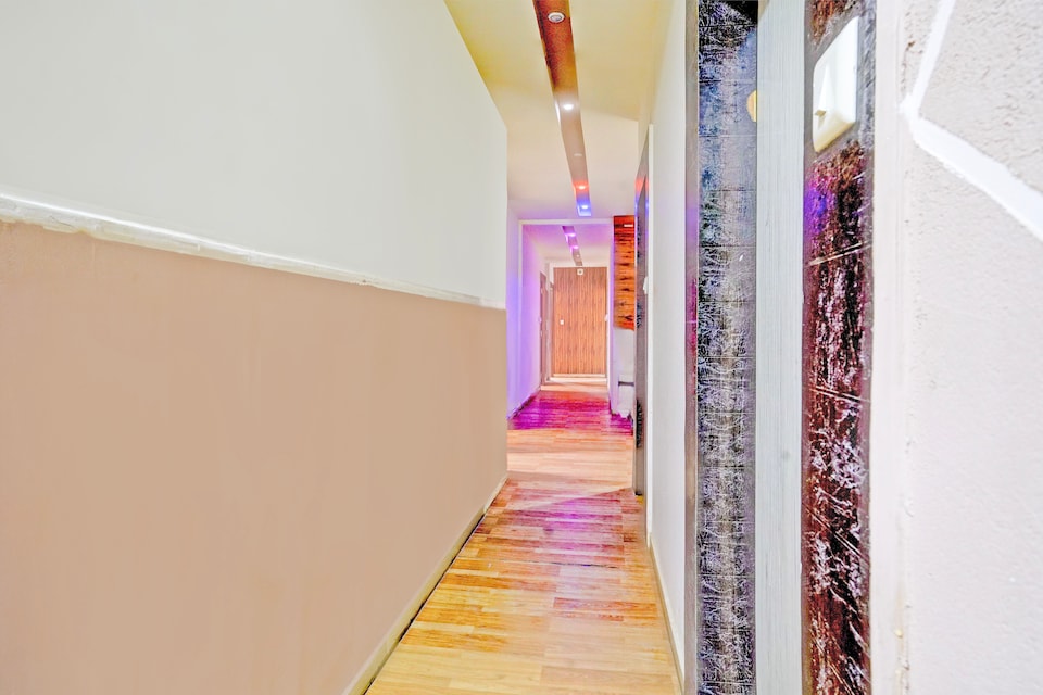 Hotel O Angel Park, Ashram Road Ahmedabad, Ahmedabad