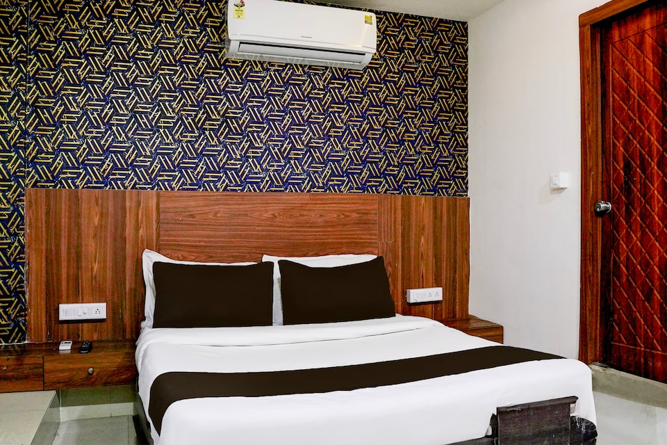 Hotel O Angel Park, Ashram Road Ahmedabad, Ahmedabad