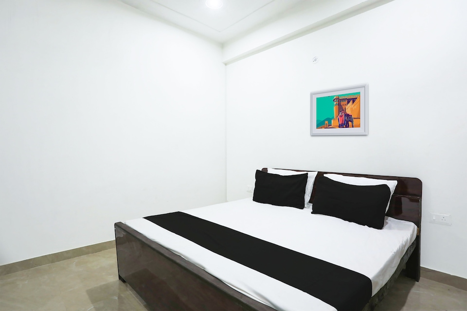 Hotel O Royal Residency, Fatehabad Road, Agra